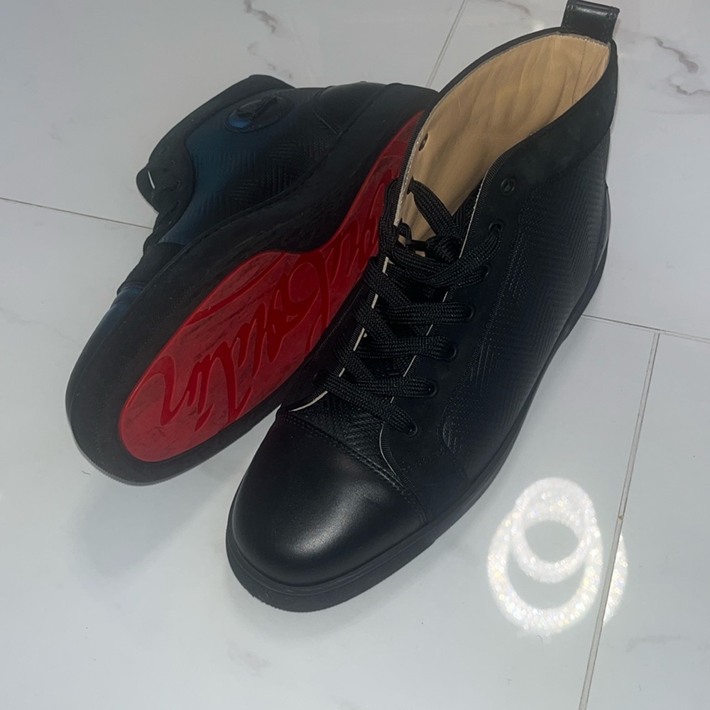 High top red bottom